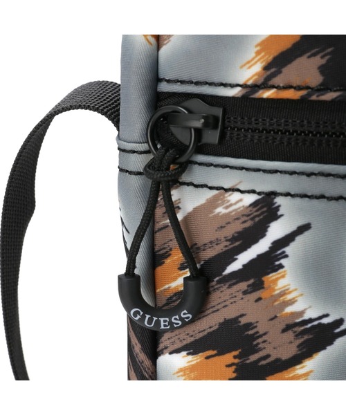 Guess（ゲス）の「VICE Compact Backpack（バックパック/リュック・メンズ・グレー・ONE SIZE）」の3枚目の写真