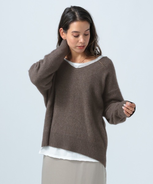 BAYFLOW（ベイフロー）の「フォックスＶネックニットプルオーバー（ニット/セーター・レディース・ベージュ/ブラウン/グレー/オレンジ/ブルー/アイボリー・SMALL/MEDIUM）」の4枚目の写真