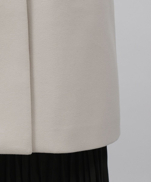 LAKOLE（ラコレ）の「ウーリーテックノーカラーフックフロントコート / 281759（ノーカラーコート・レディース・ブラック/アイボリー/グレイッシュベージュ・SMALL/MEDIUM）」の12枚目の写真