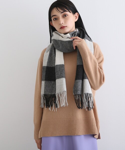 INDIVI（インディヴィ）の「◆【洗える/ウール100%】ストール（ストール/ショール・レディース・オフホワイト/イエロー/ブラック系1/グレー系1/ピンク系6/ブルー系1・00）」の14枚目の写真