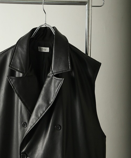 NILWAY（ニルウェイ）の「PUレザー ダブル ベスト（ベスト・レディース・チャコール/ブラック・LARGE/MEDIUM）」の3枚目の写真