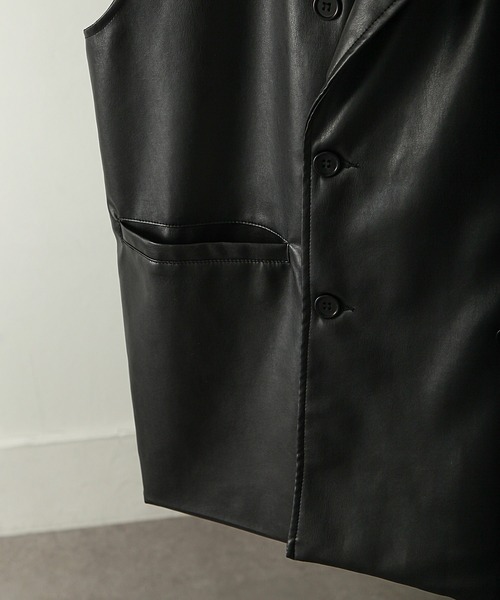 NILWAY（ニルウェイ）の「PUレザー ダブル ベスト（ベスト・レディース・チャコール/ブラック・LARGE/MEDIUM）」の5枚目の写真