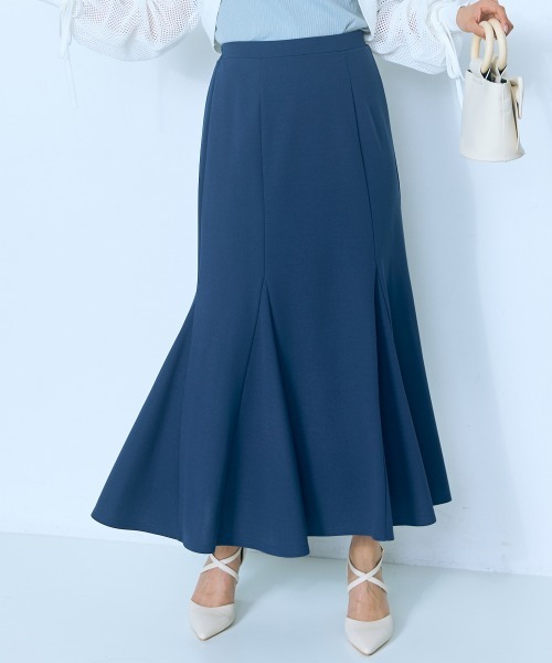 marun（マルン）の「＜大きいサイズ＞【選べるシルエット】 カットツイルスカート（マーメイド／Iライン） marun（スカート・レディース・ブラック/ピンク系/サックスブルー/サンドグレー/オフホワイト/パープル/レッド系/ブルー/ネイビー/パープル系その他/ブラック系その他・3L/5L/4L/LL/L/M）」の5枚目の写真