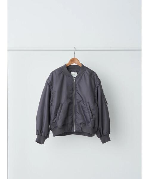 earth music&ecology（アースミュージックアンドエコロジー）の「2WAY MA-1（MA-1・レディース・キャメル/カーキ/チャコールグレー・L/M）」の18枚目の写真