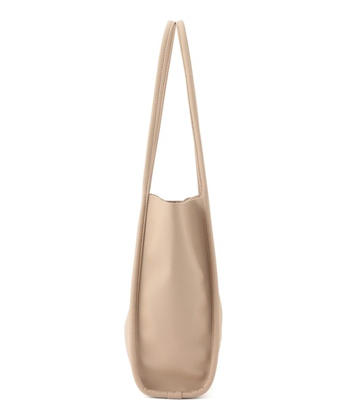 VIS（ビス）の「【ZOZO限定】【A4対応】軽くて柔らかい。シンプルソフトフェイクレザートートバッグ（トートバッグ・レディース・ブラック/ベージュ・FREE）」の10枚目の写真