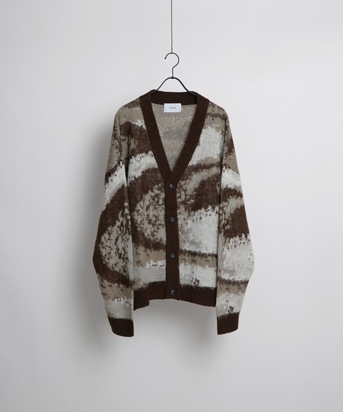 Confirm（コンファーム）の「モヘアライク ルーズシルエット グラデーション 煙柄ジャガード シャギーニットカーディガン【Confirm】（カーディガン/ボレロ・メンズ・ブラウン/グリーン/ブラック/パープル系その他/ブラック系その他/ブルー系その他/イエロー/イエロー系その他/グレー・M/L）」の17枚目の写真