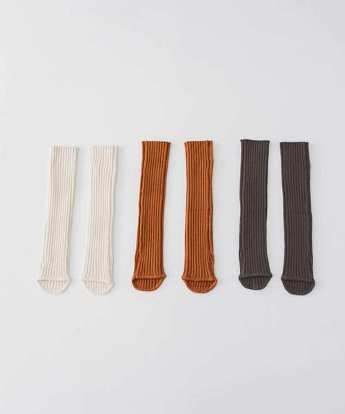 LAATO（ラート）の「ARM WARMERS（手袋・レディース・オフホワイト/ブラウン/チャコールグレー・FREE）」の4枚目の写真