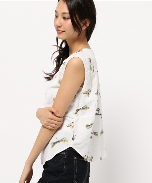 CIAOPANIC（チャオパニック）の「【Ciaopanic】　トンボ柄ノースリBL（シャツ/ブラウス・レディース・オフホワイト/ライトグレー・FREE）」の5枚目の写真