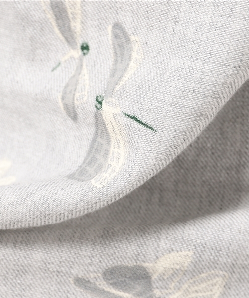 CIAOPANIC（チャオパニック）の「【Ciaopanic】　トンボ柄ノースリBL（シャツ/ブラウス・レディース・オフホワイト/ライトグレー・FREE）」の3枚目の写真