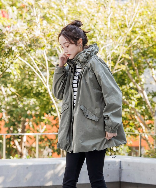 Emma Taylor（エマテイラー）の「スタンドカラーバルーンギャザーブルゾン（ブルゾン・レディース・カーキ/ライトベージュ/ブラック・FREE）」の6枚目の写真