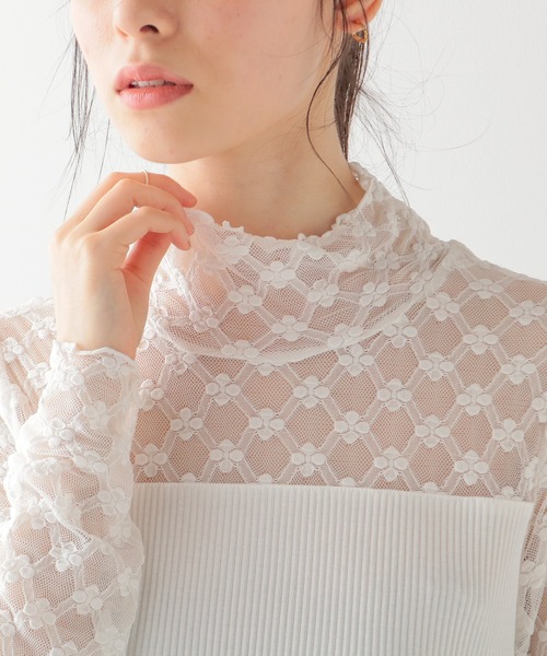 Honeys（ハニーズ）の「レース切替ハイネック（Tシャツ/カットソー・レディース・ホワイト/ブラック/ピンクベージュ/クリーム・S/M/L）」の8枚目の写真