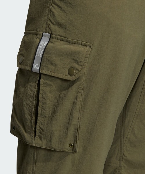 adidas(アディダス)の「シティエスケープ レギュラーフィット ユーティリティパンツ / アディダス adidas(スウェットパンツ・メンズ・ブラック/グリーン・XX-LARGE/LARGE/MEDIUM/SMALL/X-LARGE/3XL/XX-SMALL/X-SMALL)」の8枚目の写真