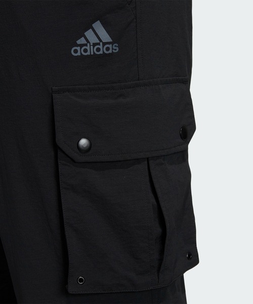 adidas(アディダス)の「シティエスケープ レギュラーフィット ユーティリティパンツ / アディダス adidas(スウェットパンツ・メンズ・ブラック/グリーン・XX-LARGE/LARGE/MEDIUM/SMALL/X-LARGE/3XL/XX-SMALL/X-SMALL)」の4枚目の写真