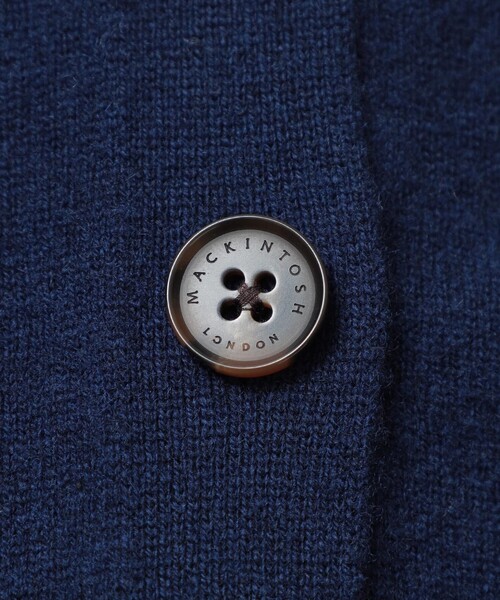 MACKINTOSH LONDON（マッキントッシュ ロンドン）の「ウールカシミヤVネックカーディガン（カーディガン/ボレロ・レディース・グレー系その他2/ネイビー/ブルー系その他4・38）」の11枚目の写真