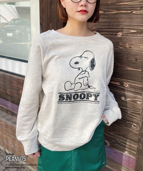 PEANUTS(ピーナッツ)の「【PEANUTS/ピーナッツ】スヌーピープリントビッグスウェット(スウェット・レディース・グレー/ホワイト/ネイビー・FREE)」の8枚目の写真