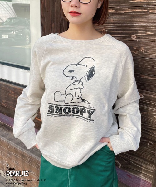 PEANUTS(ピーナッツ)の「【PEANUTS/ピーナッツ】スヌーピープリントビッグスウェット(スウェット・レディース・グレー/ホワイト/ネイビー・FREE)」の9枚目の写真