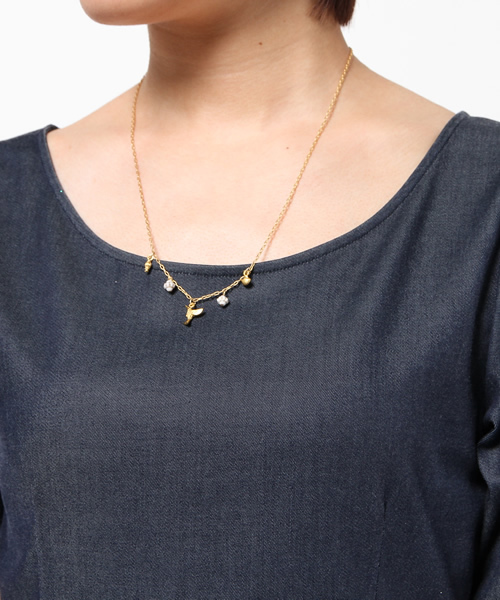 PUAL CE CIN（ピュアルセシン）の「エボシドリネックレス（ネックレス・レディース・ゴールド・FREE）」の2枚目の写真