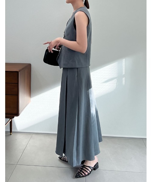 Re:EDIT（リエディ）の「[2023S/S COLLECTION]フロントボタンVネックベスト（ベスト・レディース・グレー/ベージュ/モカ/ブラック・LARGE/MEDIUM）」の17枚目の写真