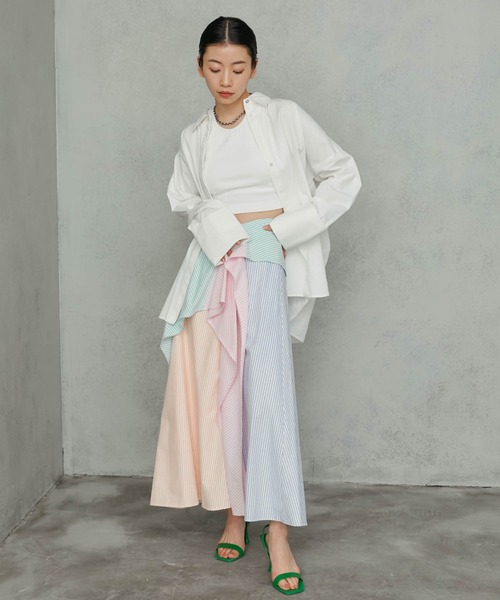 Maisones.(メゾネス)の「Over cuff Shirt | オーバーカフシャツ(シャツ/ブラウス・レディース・オフホワイト/ライトブルー・FREE)」の5枚目の写真