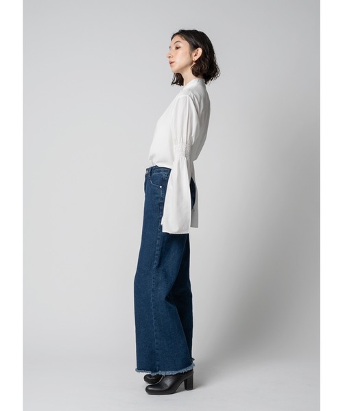 Adoon plain（アドーンプレーン）の「【新色を加えて再登場】トライアングルネックブラウス（シャツ/ブラウス・レディース・グレイッシュベージュ/ホワイト/ホワイト系その他/ブラック/パープル・FREE）」の10枚目の写真