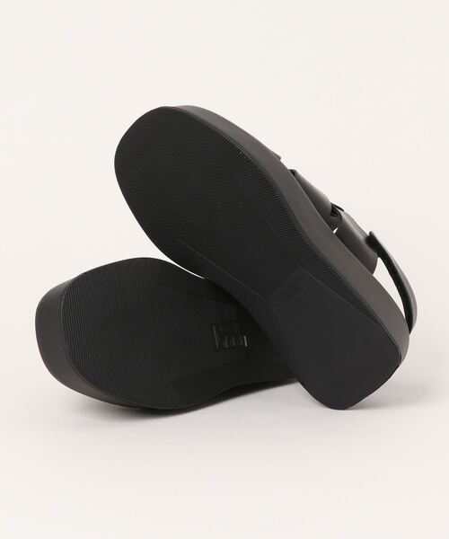 inter-chaussures(インターショシュール)の「【VAGABOND】厚底グルカテイストサンダル(E32105)(サンダル・レディース・ブラック/アイボリー・38/39/36/35/37)」の7枚目の写真