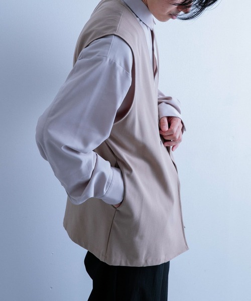 ITEMS URBANRESEARCH(アイテムズ アーバンリサーチ)の「ダブルブレスト TRジレ(ベスト・メンズ・ブラック/ライトグレー/ベージュ・LARGE/MEDIUM)」の13枚目の写真