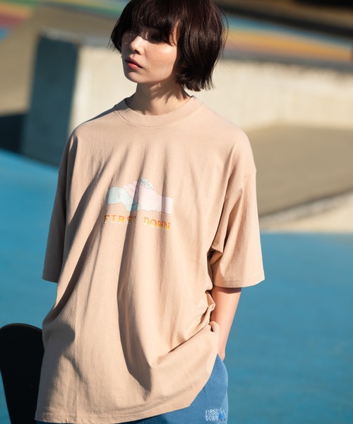 FIRST DOWN（ファーストダウン）の「コットン ジャージー 半袖 Ｔシャツ by lee qura（Tシャツ/カットソー・メンズ・サンドベージュ/グレー/ブラック/ホワイト・M/L/XL）」の4枚目の写真