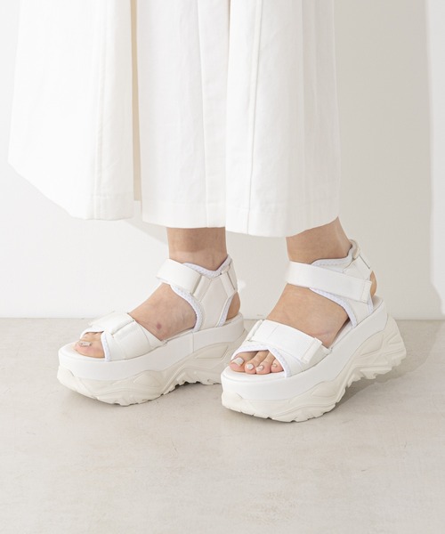 Chico（チコ）の「ボリュームベルトスポサン（サンダル・レディース・ブラック/アイボリー/ホワイト系その他・SMALL/MEDIUM/LARGE）」の18枚目の写真