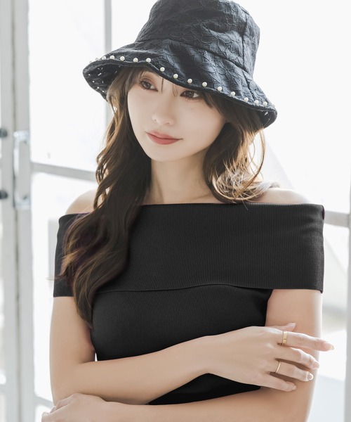 Julia Boutique（ジュリアブティック）の「オフショルダーリブニットトップス/23052（ニット/セーター・レディース・ピンク/ブラック/ベージュ/チャコール・ONE）」の18枚目の写真