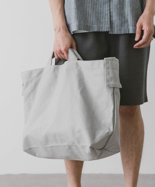 URBAN RESEARCH DOORS（アーバンリサーチドアーズ）の「キャンバスショルダーバッグ（ショルダーバッグ・メンズ・ナチュラル/ライトグレー・-）」の9枚目の写真