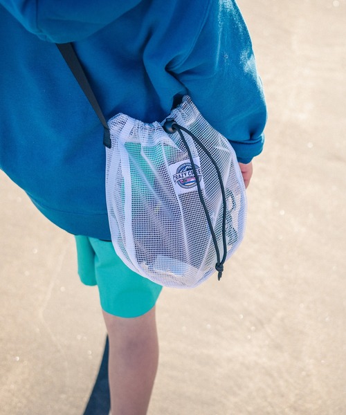 CRAZY CREEK（クレイジークリーク）の「CRAZY CREEK クレイジークリーク メッシュボールポーチ（ショルダーバッグ・メンズ・ホワイト/ブラック・FREE）」の19枚目の写真