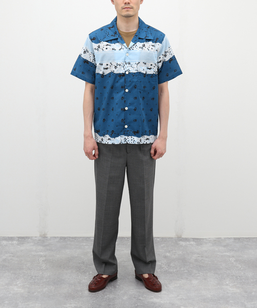 〈早い者勝ち〉NOMA t.d バンダナプリント半袖シャツ ブルー NOMA t.d.（ノーマティーディー）の「【NOMA t.d. for LA BOUCLE