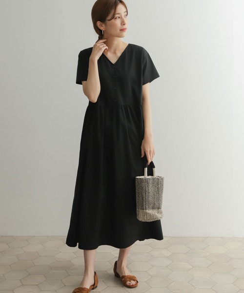 URBAN RESEARCH DOORS（アーバンリサーチドアーズ）の「2WAY切替ギャザーワンピース（ワンピース・レディース・ブラック/カーキ・MEDIUM）」の10枚目の写真