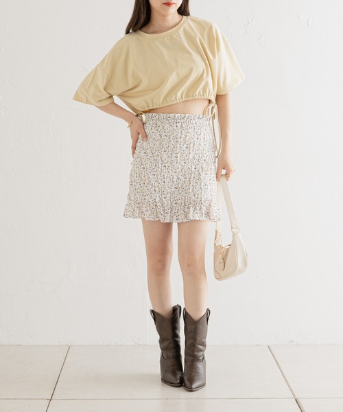 Chico(チコ)の「小花柄シャーリングミニスカート(スカート・レディース・アイボリー/ブラック/イエロー・FREE)」の20枚目の写真