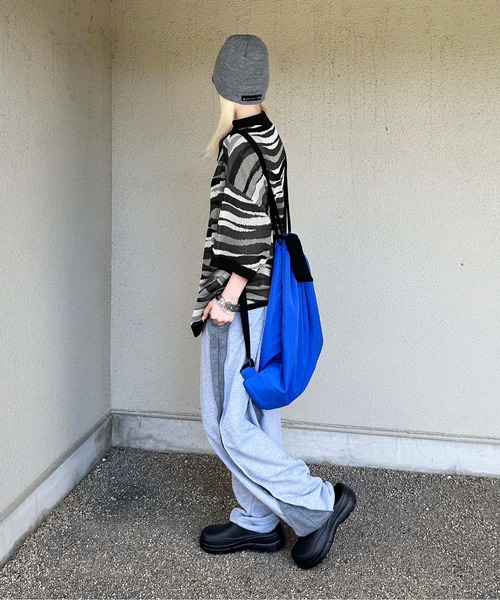 sedacle(セダクル)の「ウェーブジップポロニット(Tシャツ/カットソー・メンズ・ブラック/グリーン・MEDIUM/LARGE)」の6枚目の写真