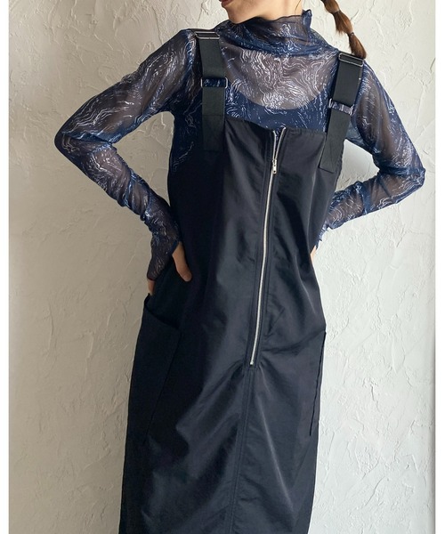 She's Closet（シーズクローゼット）の「フロントジップハイウエ