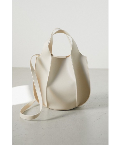 STYLEMIXER（スタイルミキサー）の「タンブリンバッグ（ショルダーバッグ・レディース・ブラック/アイボリー/ブラウン・FREE）」の2枚目の写真