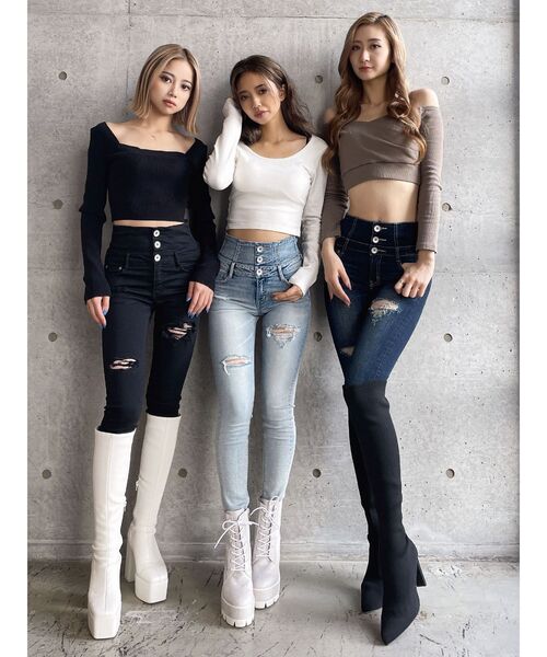 GYDA（ジェイダ）の「カシュクールオフショルショートトップス