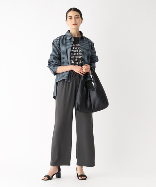 OPAQUE.CLIP(オペークドットクリップ)の「◆サテンイージーワイドストレートパンツ【洗濯機洗い可】(その他パンツ・レディース・ライトブルー/チャコールグレー/キャメル・40/38)」の20枚目の写真