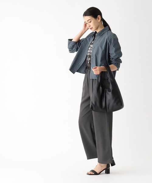 OPAQUE.CLIP(オペークドットクリップ)の「◆サテンイージーワイドストレートパンツ【洗濯機洗い可】(その他パンツ・レディース・ライトブルー/チャコールグレー/キャメル・40/38)」の21枚目の写真