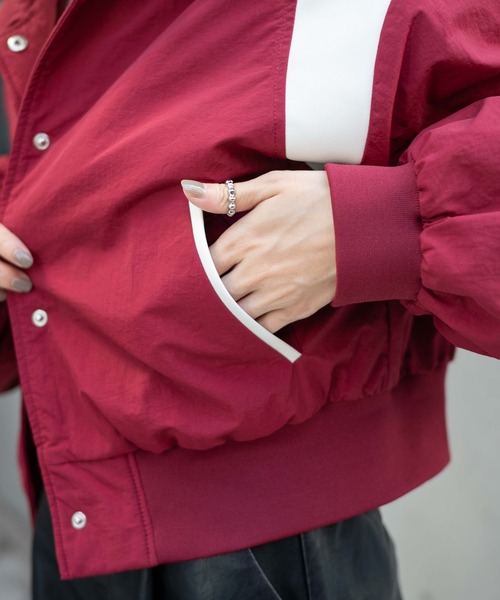 WEGO（ウィゴー）の「WEGO/ナイロン切替ショートスタジャン（スタジャン・レディース・ワイン/ブラック・FREE）」の7枚目の写真