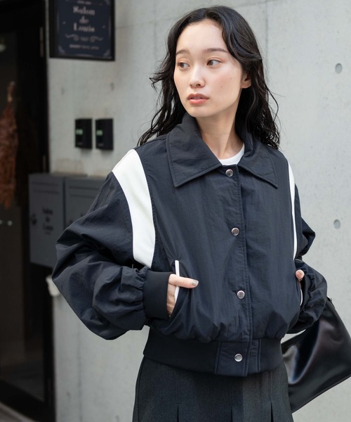 WEGO（ウィゴー）の「WEGO/ナイロン切替ショートスタジャン（スタジャン・レディース・ワイン/ブラック・FREE）」の11枚目の写真