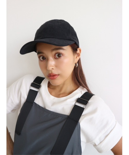 TRUNC（トランクエイティーエイト）の「Eco Suede Cap（キャップ・レディース・ブラック/グレイッシュベージュ・FREE）」の6枚目の写真