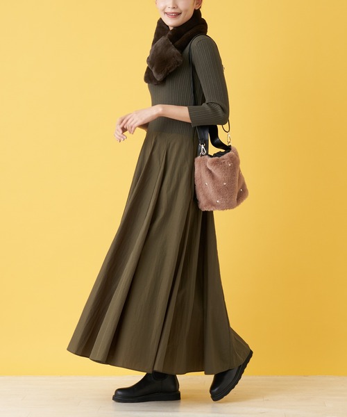 en recre(アンレクレ)の「フェイクファーティペット(マフラー・レディース・ライトグレー/チョコ/ブラック/ライトブラウン・FREE)」の11枚目の写真