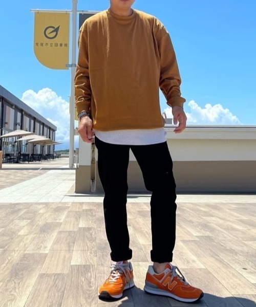 NAVY（ネイビー）の「USコットン  オーバーサイズロングスリーブTシャツ（Tシャツ/カットソー・メンズ・チャコール/ホワイト/ブルー/マスタード/ブラック/オートミール/ブラウン/ダークグリーン・M/S/XXL/XL/L）」の17枚目の写真