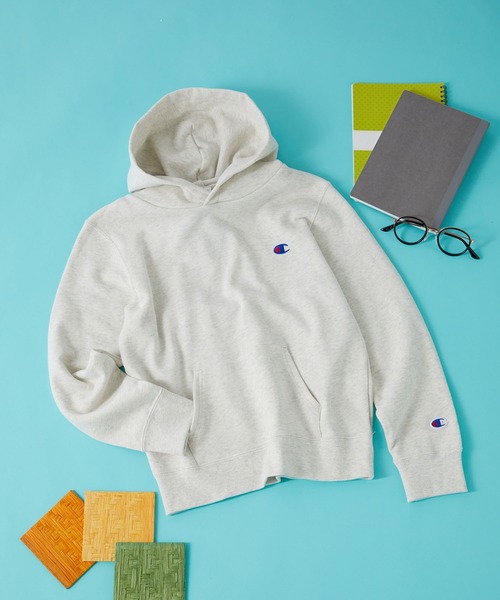 Champion（チャンピオン）の「【Champion】CK-Y101 HOODED SWEATSHIRT / チャンピオン ロゴ プルオーバー パーカー キッズ用（パーカー・キッズ・ブラック/グレー/ネイビー/オートミール・120cm/140cm/100cm/150cm/130cm/160cm）」の3枚目の写真