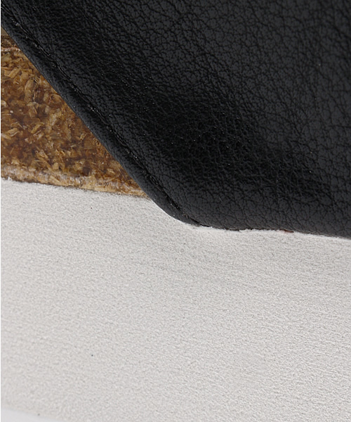 DISCOAT（ディスコート）の「【Discoat】クロス厚底サンダル（サンダル・レディース・ホワイト/ブラック/シルバー・MEDIUM/LARGE）」の4枚目の写真