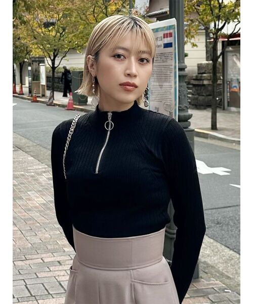 MURUA（ムルーア）の「ハーフジップリブニット（ニット/セーター・レディース・ブラック/ブルー/アイボリー・FREE）」の17枚目の写真