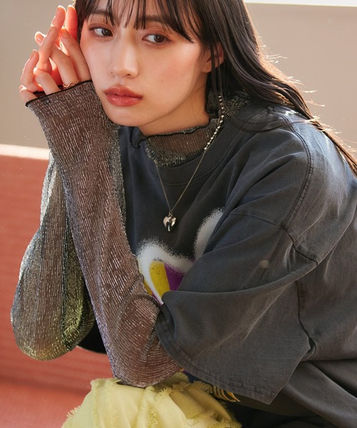 VIS（ビス）の「ラメシアーインナープルオーバー【洗える】（Tシャツ/カットソー・レディース・ブラック系その他/シルバー系その他/ゴールド系その他・FREE）」の2枚目の写真