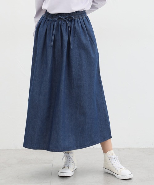 Honeys(ハニーズ)の「デニムロングスカート(デニムスカート・レディース・ライトインディゴブルー/インディゴブルー・S/M/L/LL)」の2枚目の写真